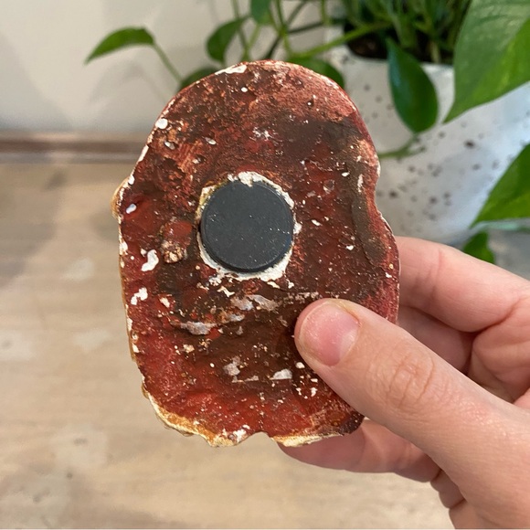 Vintage Christmas Santa Chalkware Magnet - Picture 4 of 7